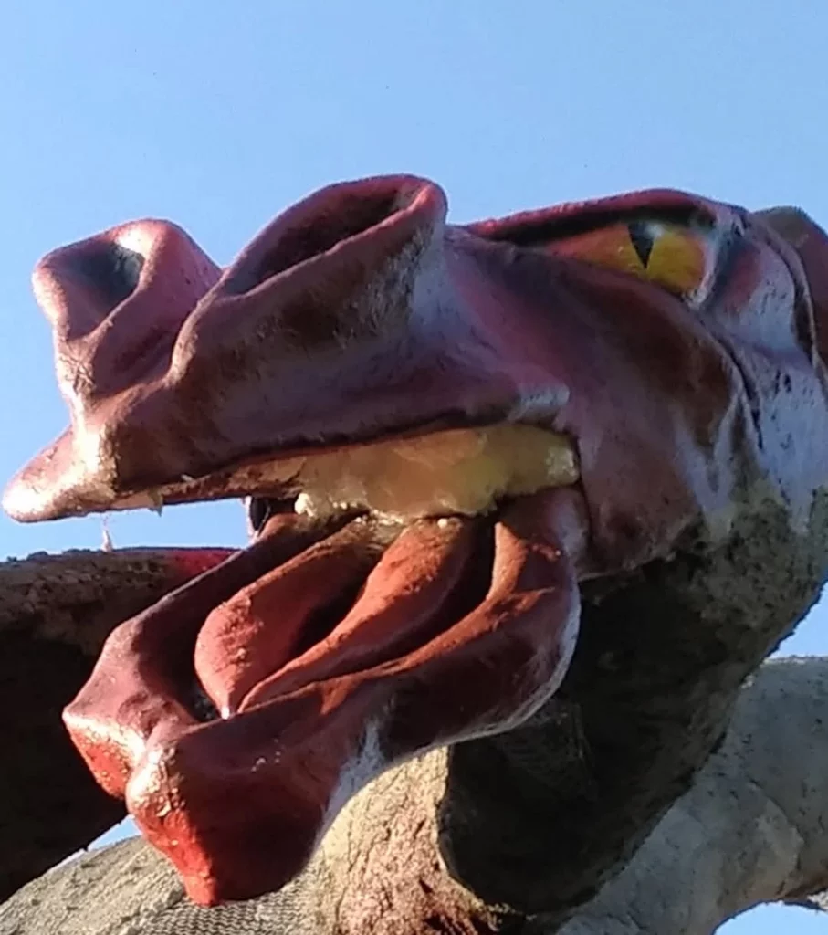 Red dragon decor at the Fantassia attraction park